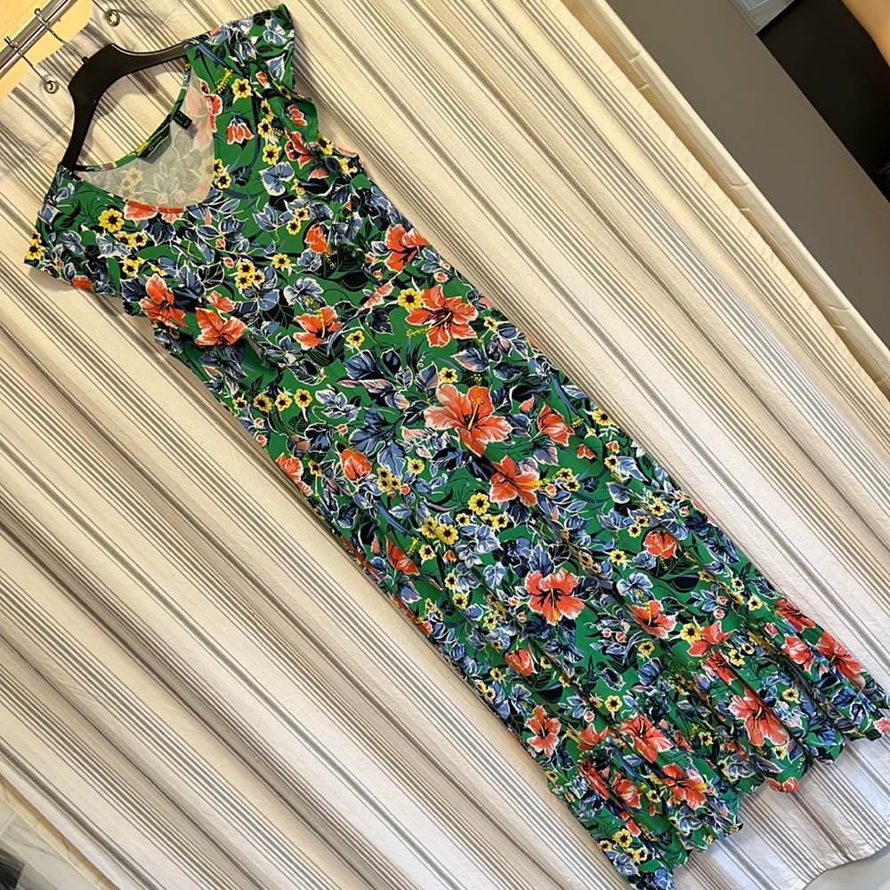 Dress NEW Tropical Floral